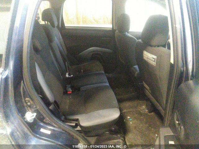 JA4LT21W88Z602147 Mitsubishi Outlander Es