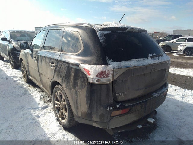JA4AZ2A32EZ604855 Mitsubishi Outlander Es