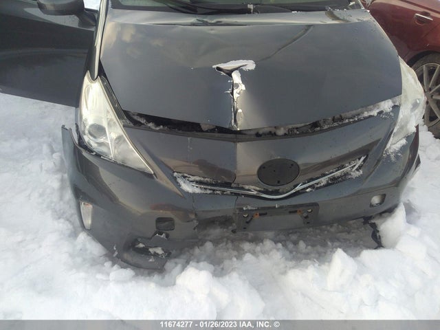 Toyota PRIUS V 2014 JTDZN3EU2E3321419 Image 7
