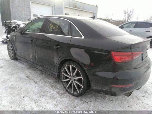 WAUJ8GFF7H1072270 Audi A3 Premium Plus