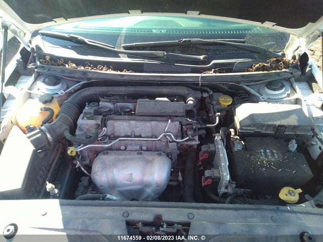 1C3CCCFB5FN632331 Chrysler 200 LX