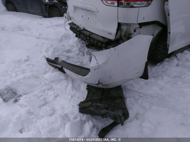 Toyota SIENNA LE 2012 5TDKK3DC5CS215996 Image 4