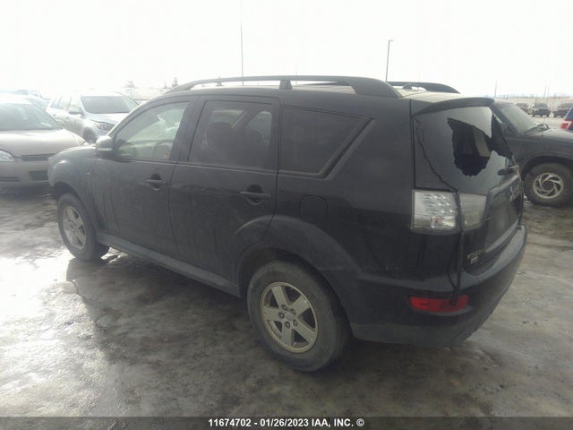 JA4JT3AX9DU602820 Mitsubishi Outlander Se