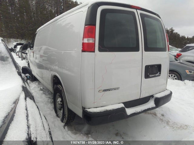Chevrolet Express G2500 2021 1GCWGBFP2M1179261 Image 3