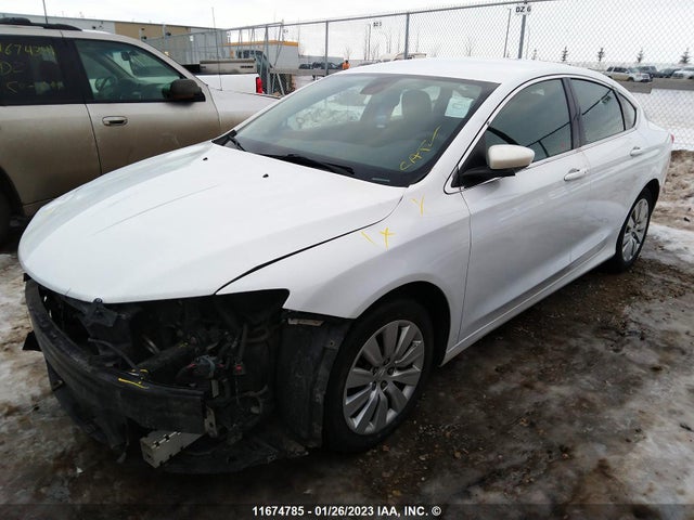 Chrysler 200 LX 2015 1C3CCCFB7FN564680 Image 2