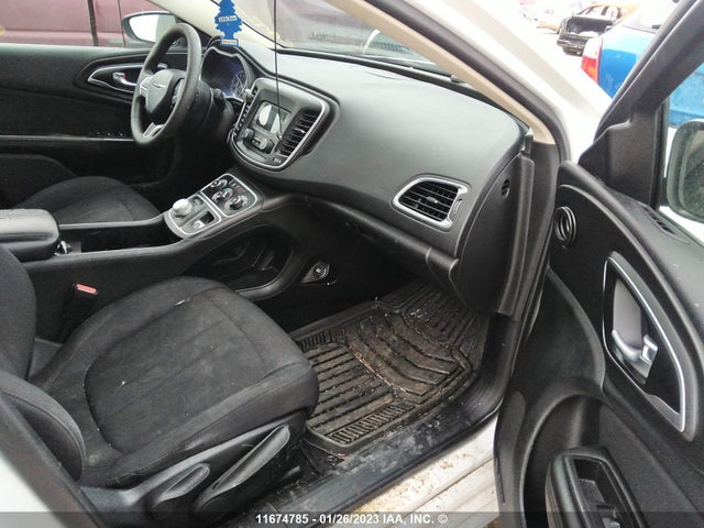 Chrysler 200 LX 2015 1C3CCCFB7FN564680 Image 7