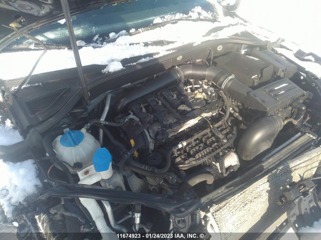 1VWAT7A34HC065518 Volkswagen PASSAT S