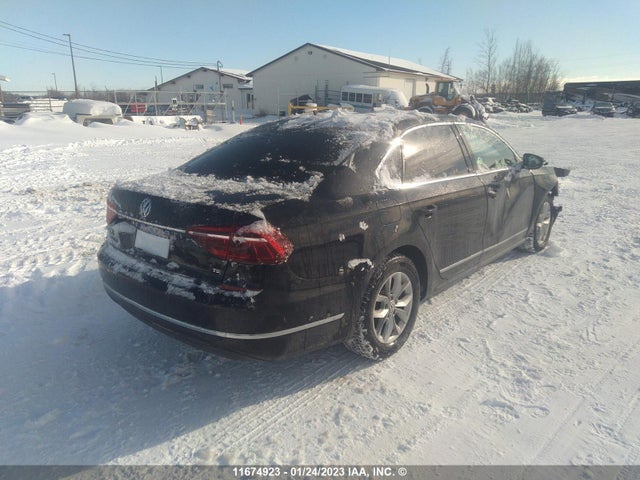 1VWAT7A34HC065518 Volkswagen PASSAT S