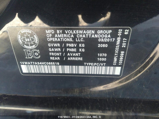 1VWAT7A34HC065518 Volkswagen PASSAT S