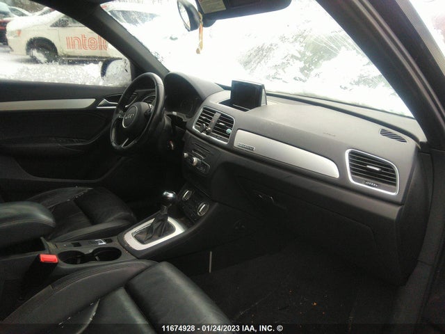 WA1EFEFSXFR012066 Audi Q3 Premium Plus