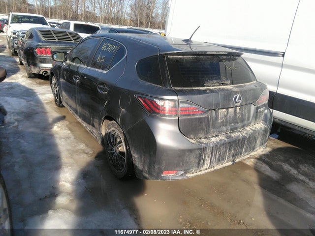 JTHKD5BH1C2076945 Lexus CT 200