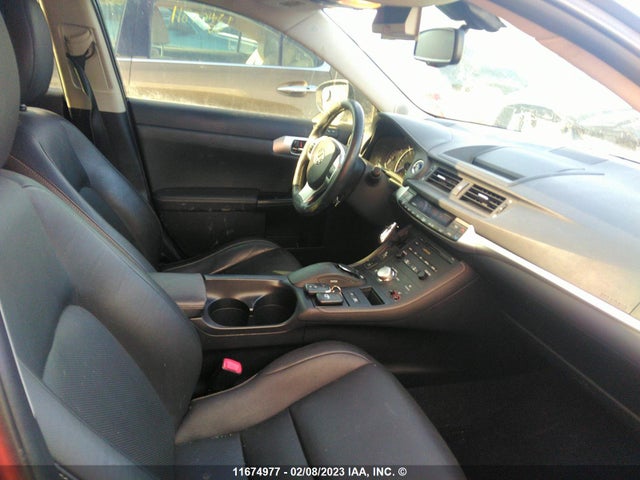JTHKD5BH1C2076945 Lexus CT 200