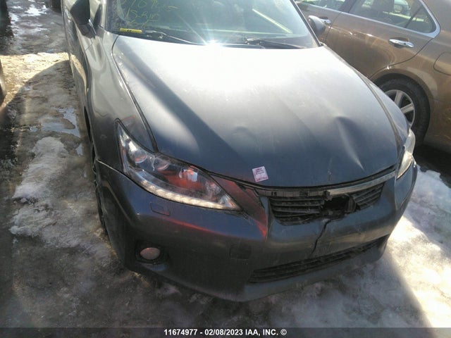 JTHKD5BH1C2076945 Lexus CT 200