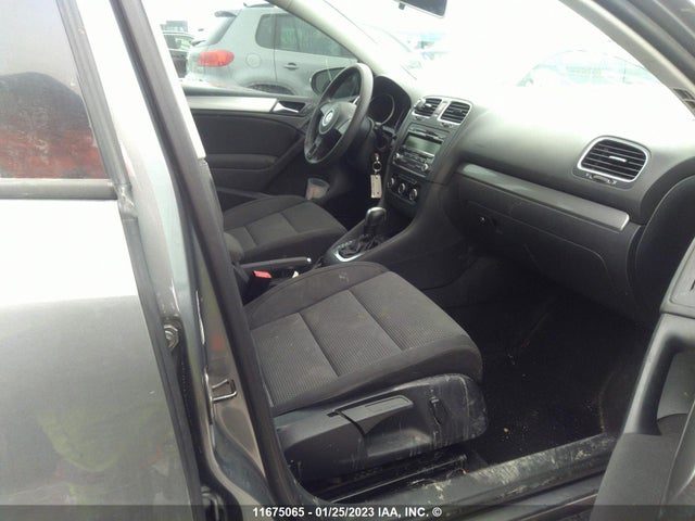 WVWDA7AJXCW201677 Volkswagen Golf