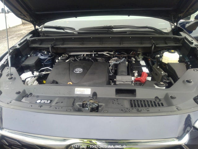 Toyota Highlander Platinum 2022 5TDFZRBH9NS202301 Image 11