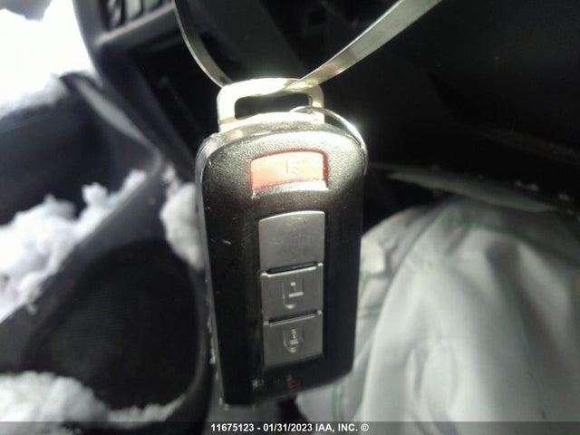 JA4AT4AAXKZ606361 Mitsubishi Eclipse Cross Le/sp