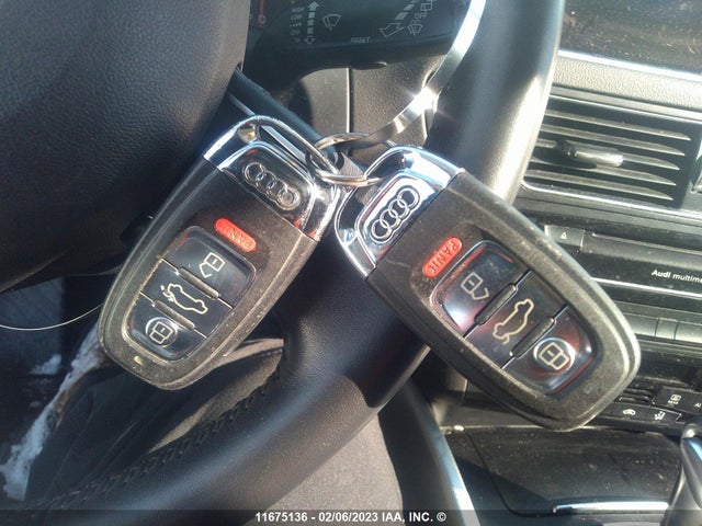 WA1LFCFPXEA031592 Audi Q5 Premium Plus