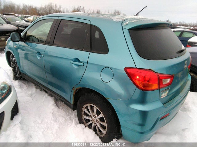 JA4AH3AU4BZ601226 Mitsubishi RVR SE