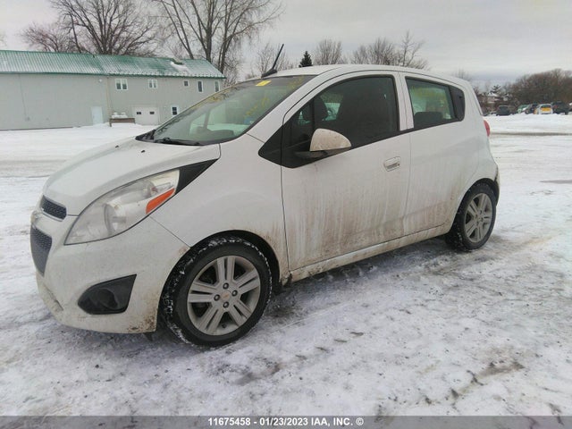 Chevrolet SPARK 1LT 2014 KL8CD6S92EC577322 Image 2