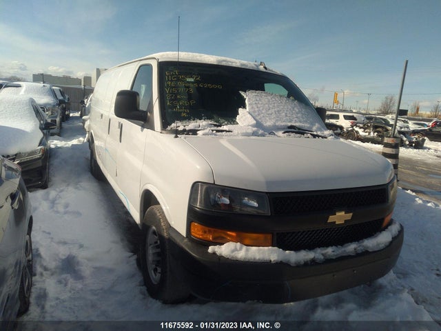 2019 1GCWGBFP9K1157173 main image