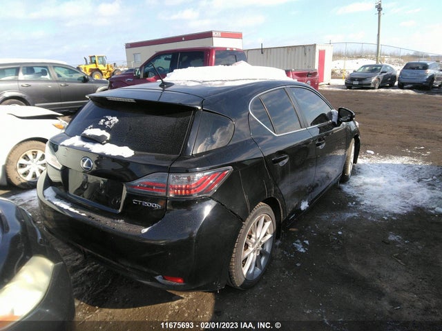 JTHKD5BH7D2158180 Lexus CT 200
