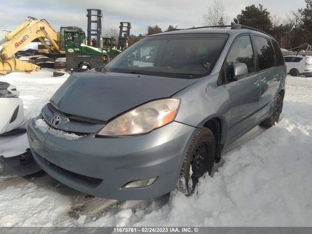 Toyota Sienna Ce/le 2010 5TDKK4CC4AS341187 Image 2