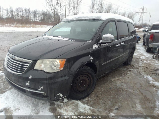 2C4RC1GG3CR317417 Chrysler Town & Country Limited