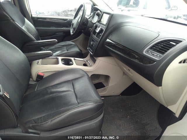 2C4RC1GG3CR317417 Chrysler Town & Country Limited