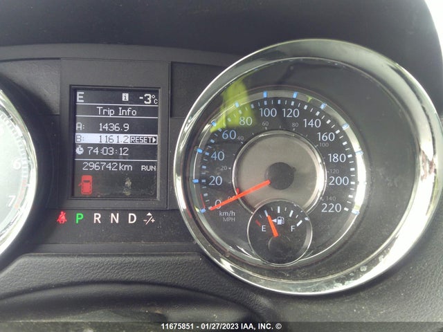 2C4RC1GG3CR317417 Chrysler Town & Country Limited