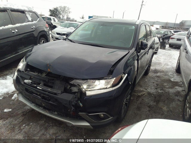 JA4AZ2A34HZ606160 Mitsubishi Outlander Es