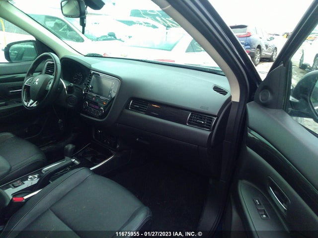 JA4AZ2A34HZ606160 Mitsubishi Outlander Es