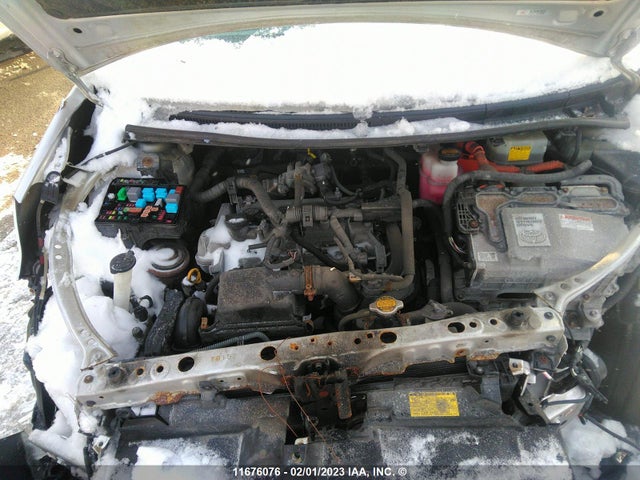 Toyota PRIUS C 2012 JTDKDTB37C1512987 Image 11