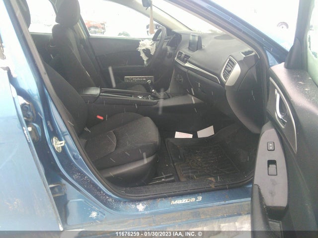 Mazda MAZDA3 2018 3MZBN1K73JM243498 Image 6