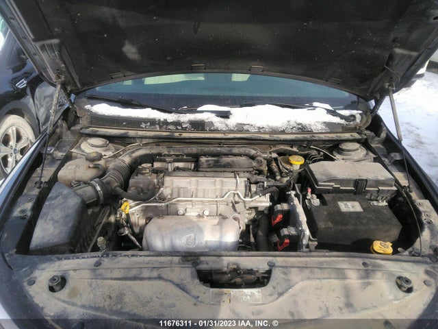 1C3CCCFB5GN161556 Chrysler 200 LX