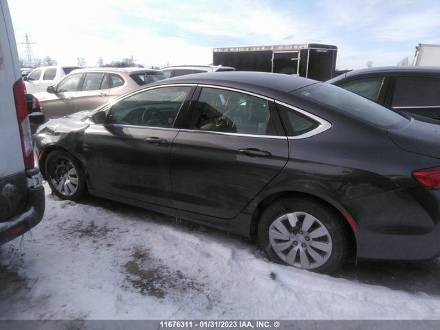 1C3CCCFB5GN161556 Chrysler 200 LX