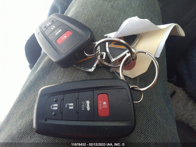 Toyota COROLLA LE 2022 5YFBPMBE4NP322982 Image 3