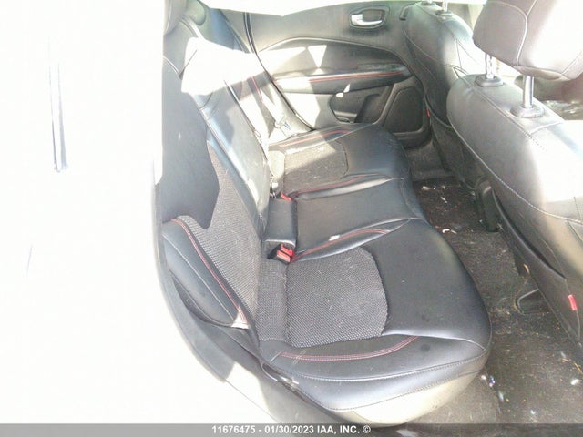 3C4NJDDB4JT128560 Jeep Compass Trailhawk