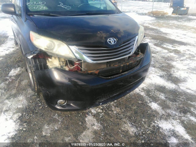 Toyota SIENNA 2014 5TDZK3DC1ES440997 Image 4