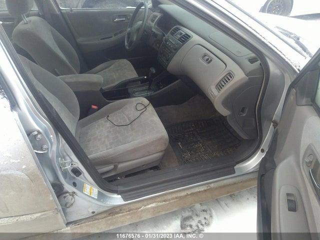 Honda ACCORD EX 2001 1HGCG56631A806722 Image 6