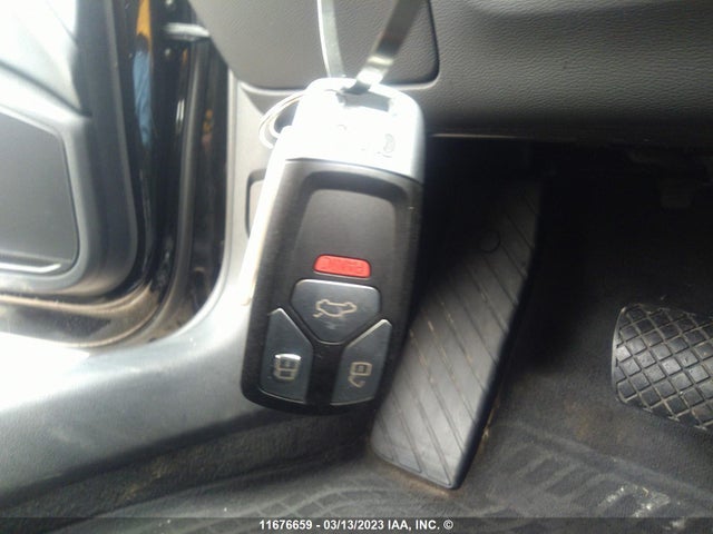 WAUANAF41JN013377 Audi A4 PREMIUM