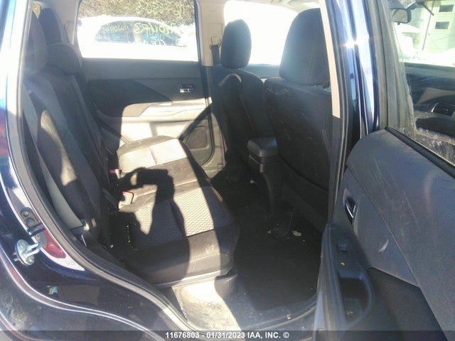JA4AZ2A31EZ603017 Mitsubishi Outlander Es