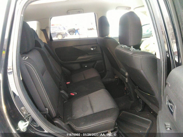 JA4JZ3AX7HZ608462 Mitsubishi Outlander Se/sel