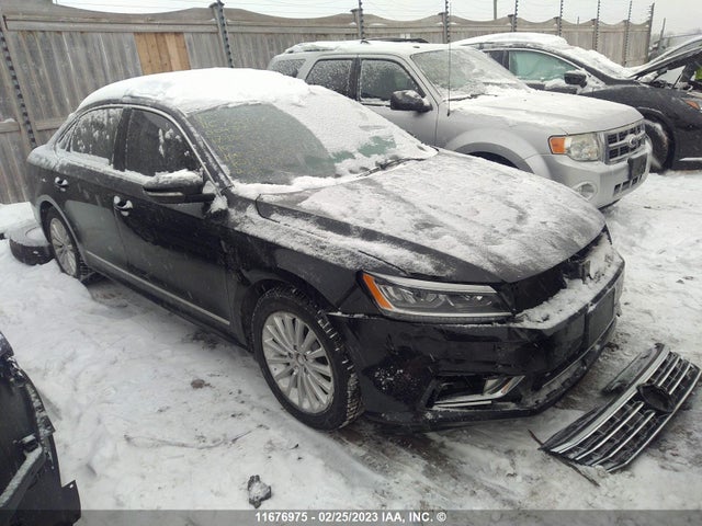 Volkswagen PASSAT SE 2017 1VWBT7A37HC004782 zdjęcie główne