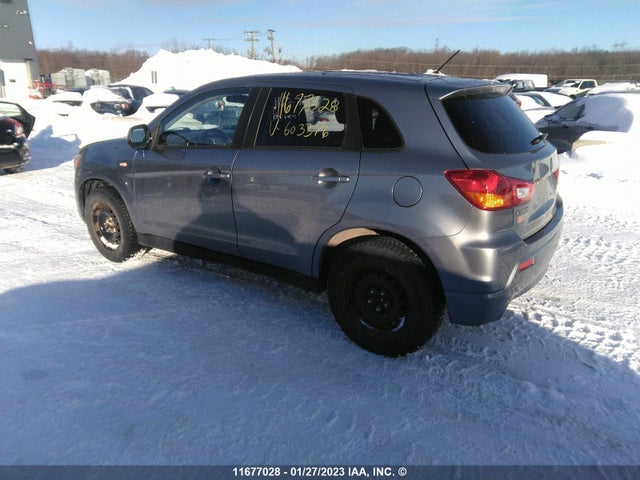 JA4AH3AU9CZ603376 Mitsubishi RVR SE