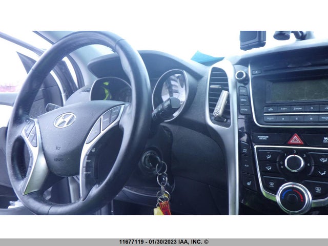 Hyundai ELANTRA GT 2014 KMHD35LH2EU183856 Image 3