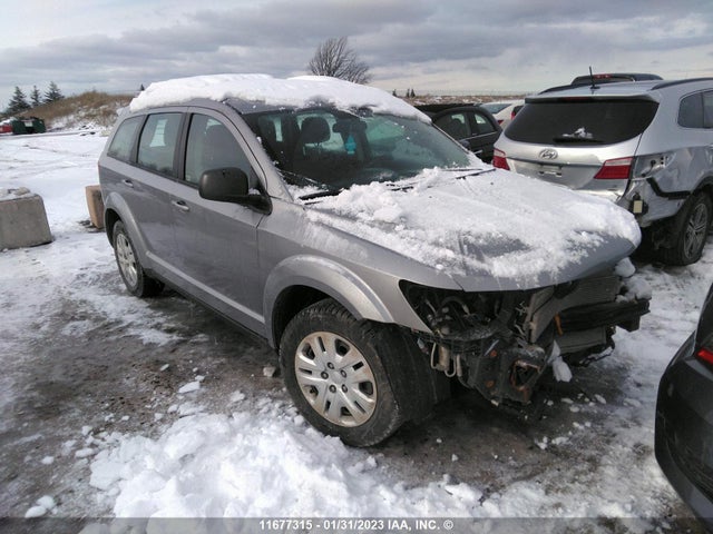 2015 3C4PDCAB7FT572621 main image
