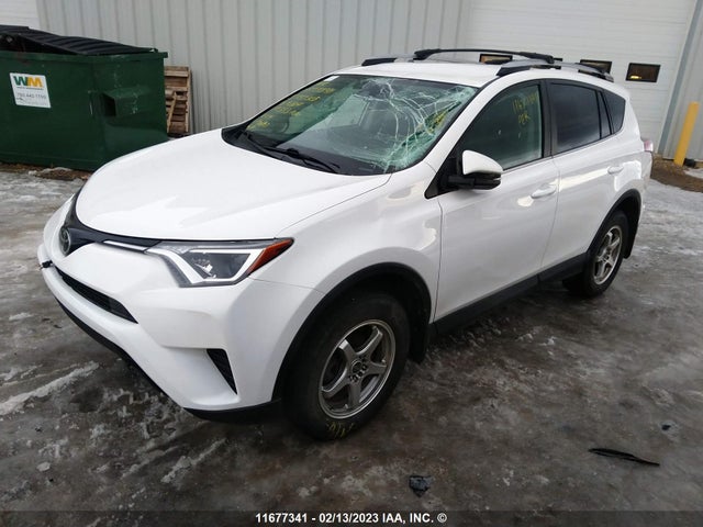 Toyota RAV4 LE 2018 2T3BFREV5JW737305 Image 2