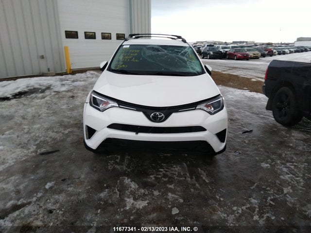 Toyota RAV4 LE 2018 2T3BFREV5JW737305 Image 7