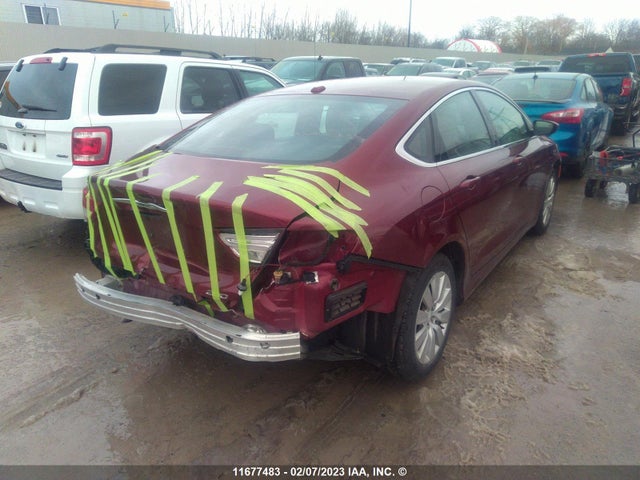 1C3CCCFB9FN735428 Chrysler 200 LX