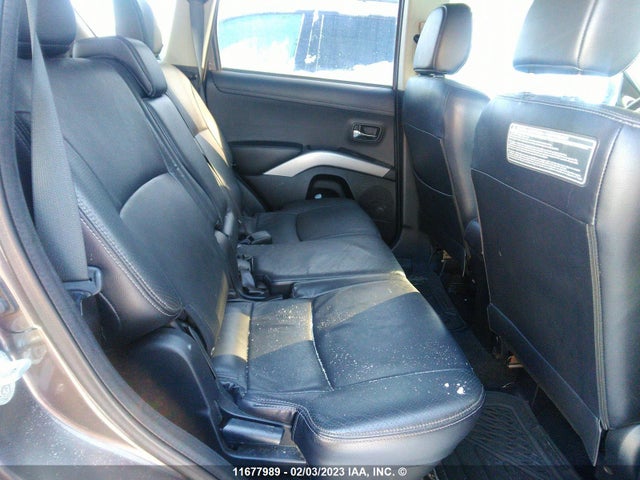 JA4JT5AX5BU609384 Mitsubishi OUTLANDER GT